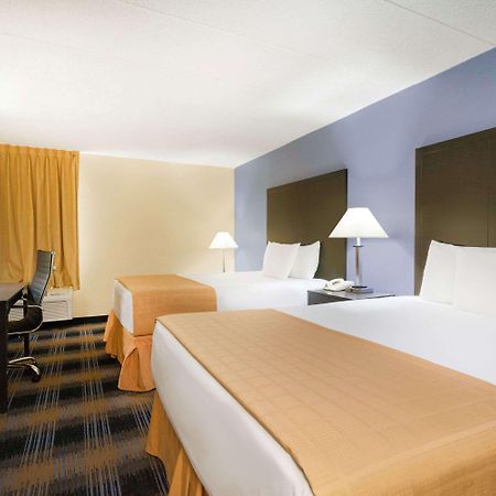 Days Inn by Wyndham Wilkes Barre Eksteriør bilde